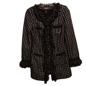 White Black Fancy Jacket. 00